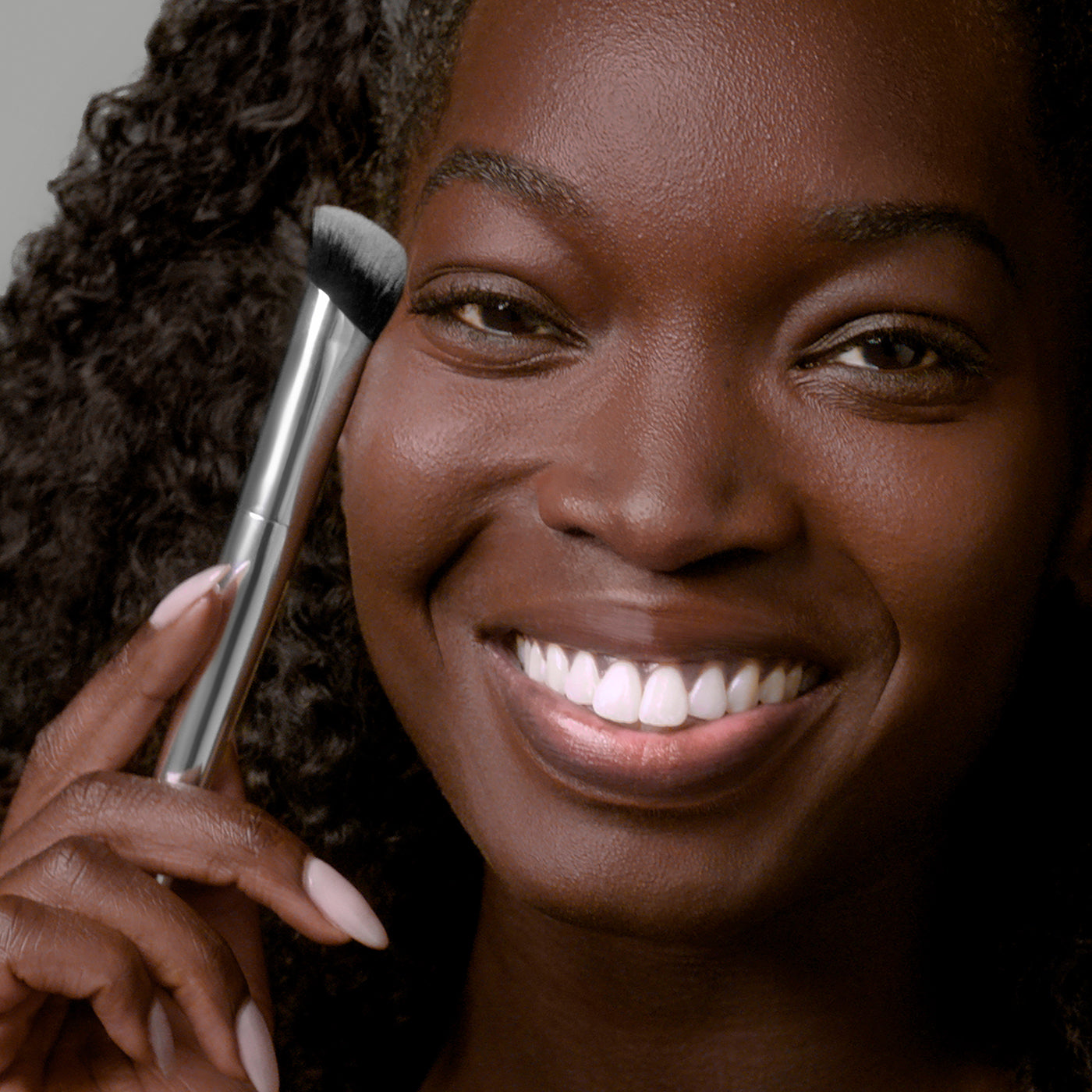 Soft Bristle Concealer Brush Tapered for Flawless Blendability